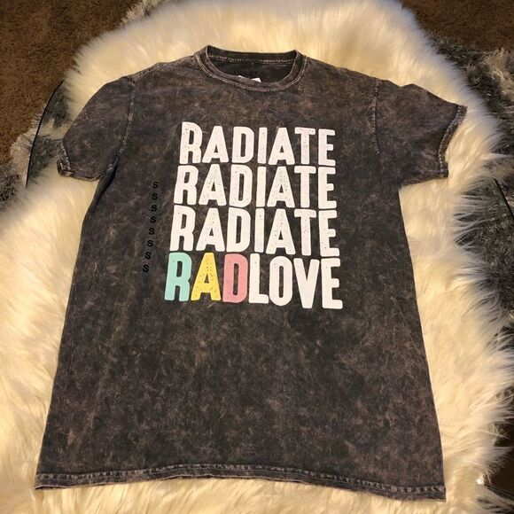 Awake radiates rad love, pride tee sz small - Picture 2 of 6